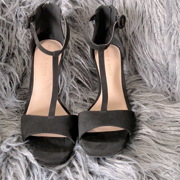 Kelly & Katie Shoes - Kelly & Katie black heels 9.5